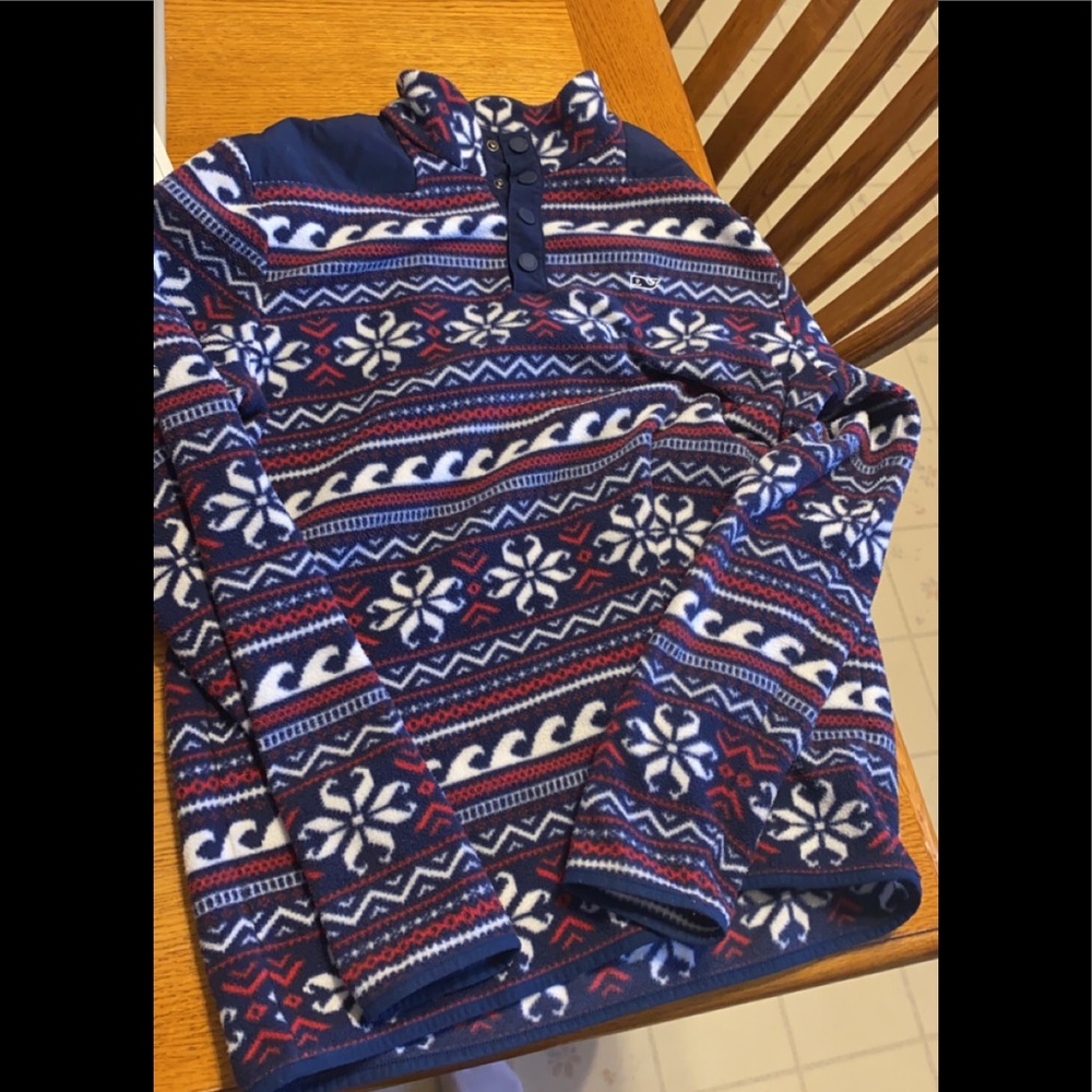 wintery vineyard vines fleece